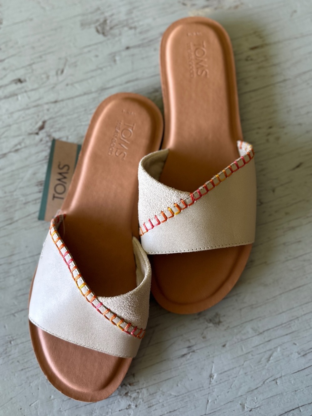 NWT TOMS Women's Shea Slide Sandals in Cream Leather Multicolor Stitching W10M